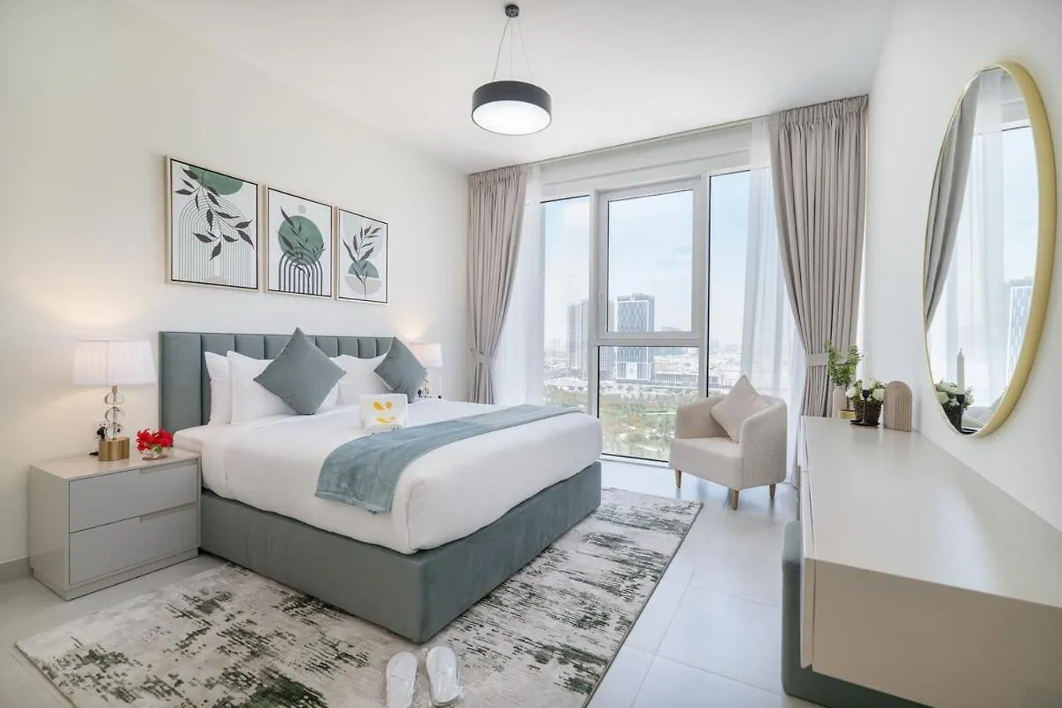 Vogue Al Wasl 1 Residence East 17Th Floor With Balcony View Of Zabeel Park And Dubai Frame, Walkable To Dubai Metro, Near Sheikh Zayed Road & Dubai World Trade Centre