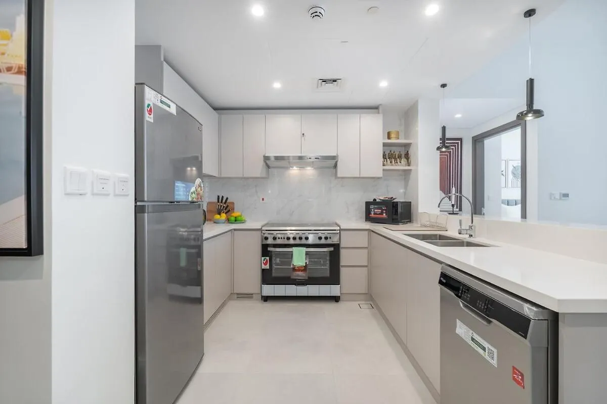 Apartment Vogue Al Wasl 1 Residence East 17Th Floor With Balcony View Of Zabeel Park And Dubai Frame, Walkable To Dubai Metro, Near Sheikh Zayed Road & Dubai World Trade Centre