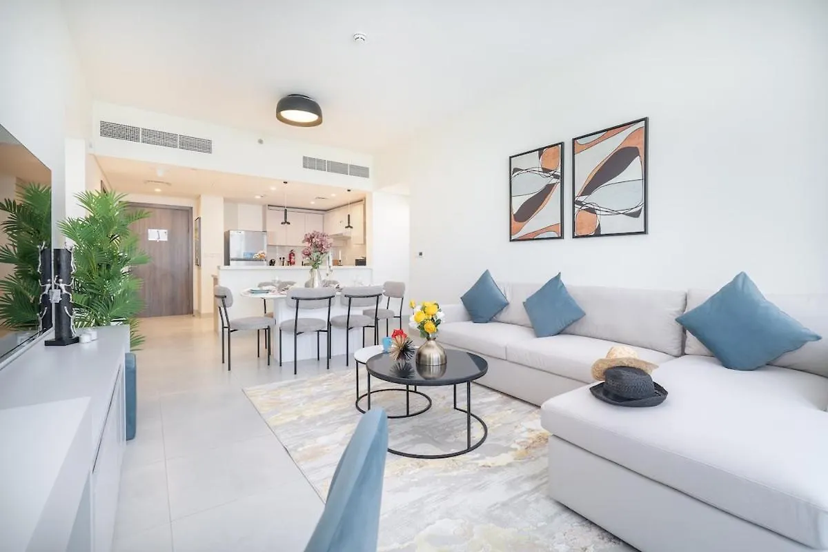 Vogue Al Wasl 1 Residence East 17Th Floor With Balcony View Of Zabeel Park And Dubai Frame, Walkable To Dubai Metro, Near Sheikh Zayed Road & Dubai World Trade Centre Apartment