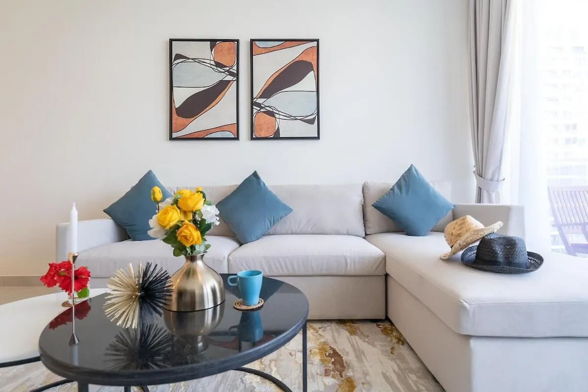 Apartment Vogue Al Wasl 1 Residence East 17Th Floor With Balcony View Of Zabeel Park And Dubai Frame, Walkable To Dubai Metro, Near Sheikh Zayed Road & Dubai World Trade Centre